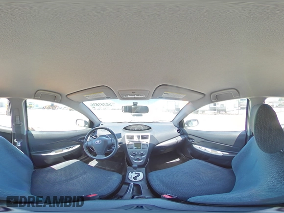 2008 Toyota Yaris z VIN JTDBT923081196877, wystawiony jako Copart lot #58261635 z przebiegiem 131 135 mil mil oraz Szkoda całkowita • Salvage title. Historia ofert i sprzedaży dostępna na DreamBid. Obrazek 14.