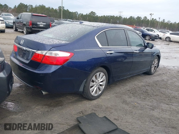 2013 Honda Accord Sdn EX-L with VIN 1HGCR2F88DA177330, listed as a IAAI auction lot 41418526 with 106,438 mi miles. Bid and sale history available at carsss.com. Image 4.
