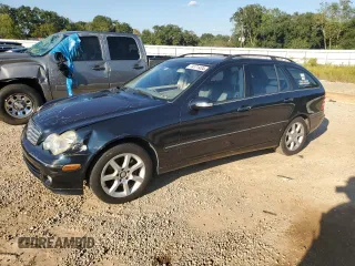 2005 Mercedes-Benz C 240 z VIN WDBRH61J55F630478, wystawiony jako Copart lot #74171434 z przebiegiem 195 858 mil mil oraz Szkoda całkowita • Salvage title. Historia ofert i sprzedaży dostępna na DreamBid. Obrazek 1.