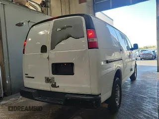 2010 Chevrolet Express Cargo с VIN 1GCZGFBA1A1160380, выставлен на аукционе IAAI как лот 42763033 с пробегом 153 559 миль миль и . История ставок и продаж доступна на DreamBid. Изображение 49.