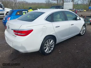 2014 Buick Verano with VIN 1G4PP5SKXE4104951, listed as a IAAI auction lot 41917886 with 122,985 mi miles. Bid and sale history available at carsss.com. Image 4.