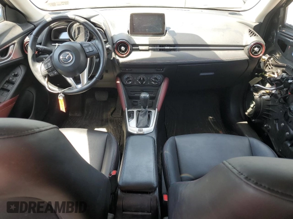 2017 Mazda CX-3 Touring z VIN JM1DKFC76H0149368, wystawiony jako Copart lot #55747305 z przebiegiem 47 946 mil mil oraz Szkoda całkowita • Salvage title. Historia ofert i sprzedaży dostępna na DreamBid. Obrazek 8.