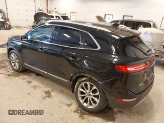 2017 Lincoln MKC Select z VIN 5LMCJ2D94HUL61565, wystawiony jako IAAI lot #42019067 z przebiegiem 77 366 mil mil oraz . Historia ofert i sprzedaży dostępna na DreamBid. Obrazek 3.