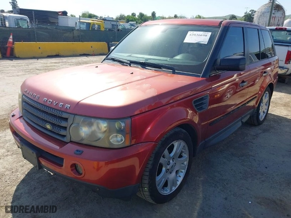 2006 Land Rover Range Rover Sport HSE with VIN SALSF25406A918907, listed as a IAAI auction lot 42036698 with 209,531 mi miles. Bid and sale history available at carsss.com. Image 2.
