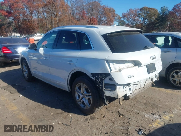 2019 Audi Q5 Premium with VIN WA1ANAFY8K2126536, listed as a IAAI auction lot 41018854 with 132,800 mi miles. Bid and sale history available at carsss.com. Image 3.
