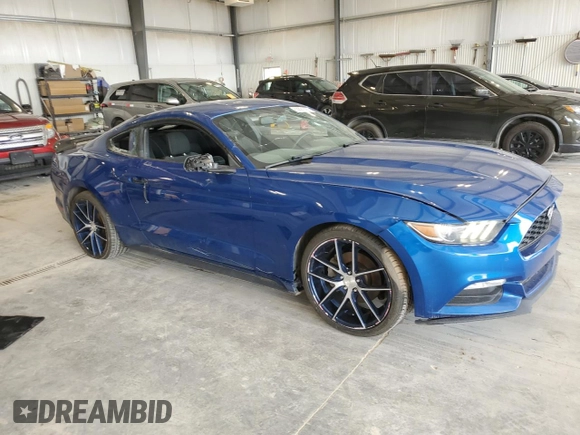 2017 Ford Mustang V6 z VIN 1FA6P8AM3H5309052, wystawiony jako Copart lot #63821095 z przebiegiem 122 719 mil mil oraz Szkoda całkowita • Salvage title. Historia ofert i sprzedaży dostępna na DreamBid. Obrazek 4.