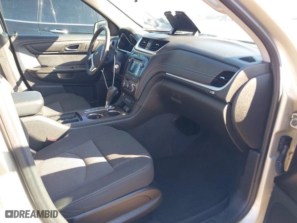 2015 Chevrolet Traverse LT with VIN 1GNKRGKD6FJ380799, listed as a IAAI auction lot 41739479 with 172,342 mi miles. Bid and sale history available at carsss.com. Image 5.
