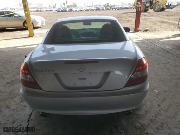 2005 Mercedes-Benz SLK-Class with VIN WDBWK56F15F038983, listed as a Copart auction lot 84645924 with 151,276 mi miles and Salvage Title. Bid and sale history available at carsss.com. Image 6.