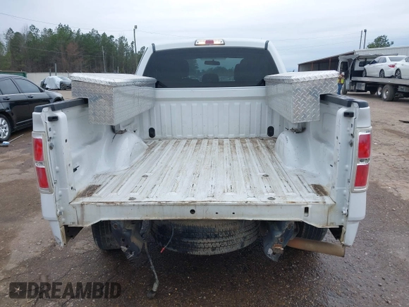 2014 Ford F-150 XL with VIN 1FTFX1CFXEFC62401, listed as a IAAI auction lot 41525607 with 138,459 mi miles. Bid and sale history available at carsss.com. Image 17.