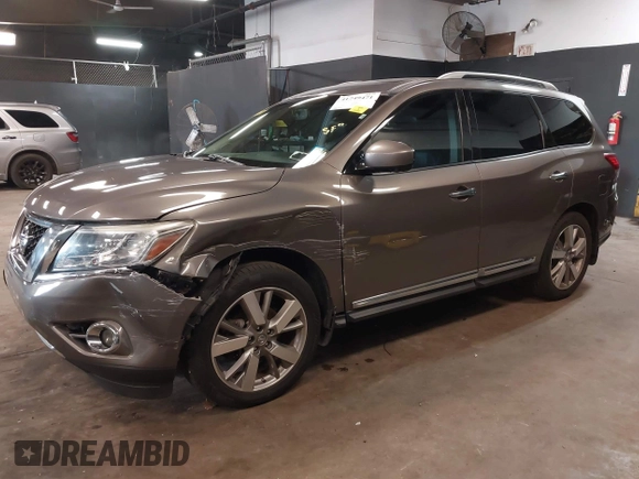 2013 Nissan Pathfinder SV with VIN 5N1AR2MM9DC689684, listed as a IAAI auction lot 41749471 with 162,065 mi miles. Bid and sale history available at carsss.com. Image 2.