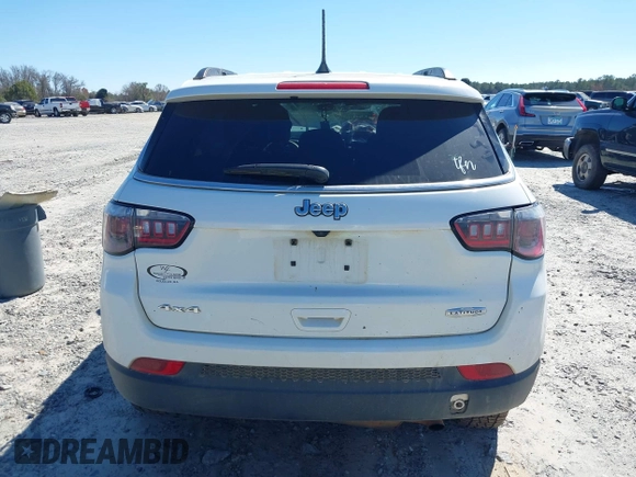 2025 Jeep Compass Latitude with VIN 3C4NJDBNXST520974, listed as a IAAI auction lot 41727651 with 24,054 mi miles and . Bid and sale history available at DreamBid. Image 16.