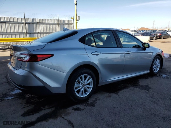2025 Toyota Camry LE with VIN 4T1DAACK4SU028053, listed as a Copart auction lot 51051665 with 2,944 mi miles and Clean Title. Bid and sale history available at carsss.com. Image 3.