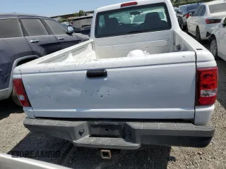 2009 Ford Ranger XL z VIN 1FTYR10D49PA37445, wystawiony jako Copart lot #59775175 z przebiegiem 168 128 mil mil oraz Czysty tytuł • Clean title. Historia ofert i sprzedaży dostępna na DreamBid. Obrazek 6.