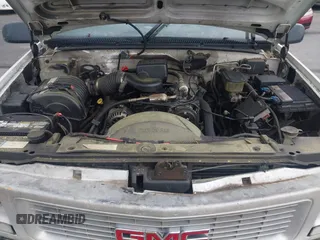 2000 GMC Sierra 3500 z VIN 1GDGC34R1YF451961, wystawiony jako IAAI lot #42246911 z przebiegiem 192 926 mil mil oraz . Historia ofert i sprzedaży dostępna na DreamBid. Obrazek 10.