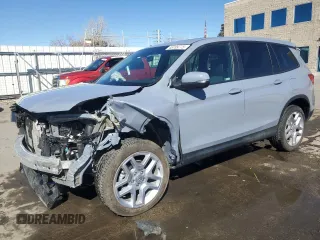 2024 Honda Passport EX-L z VIN 5FNYF8H56RB003516, wystawiony jako Copart lot #46189775 z przebiegiem 18 419 mil mil oraz Szkody całkowita. Historia ofert i sprzedaży dostępna na DreamBid. Obrazek 1.