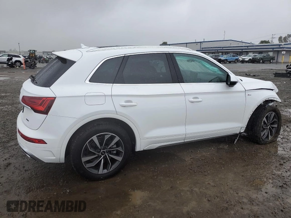 2024 Audi Q5 S line Premium Plus z VIN WA1EAAFY0R2074164, wystawiony jako Copart lot #51284815 z przebiegiem 1 324 mil mil oraz Szkoda całkowita • Salvage title. Historia ofert i sprzedaży dostępna na DreamBid. Obrazek 3.