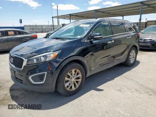 2017 Kia Sorento LX z VIN 5XYPGDA37HG211101, wystawiony jako Copart lot #59623955 z przebiegiem 67 852 mil mil oraz Szkoda całkowita • Salvage title. Historia ofert i sprzedaży dostępna na DreamBid. Obrazek 1.