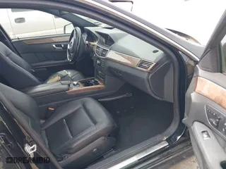 2013 Mercedes-Benz E-Class E 350 Luxury with VIN WDDHF5KBXDA662302, listed as a IAAI auction lot 41797633 with 153,644 mi miles. Bid and sale history available at carsss.com. Image 5.