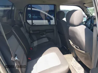 2005 Ford Explorer Sport Trac XLS с VIN 1FMZU67K55UB51918, выставлен на аукционе IAAI как лот 42333717 с пробегом 177 630 миль миль и . История ставок и продаж доступна на DreamBid. Изображение 8.