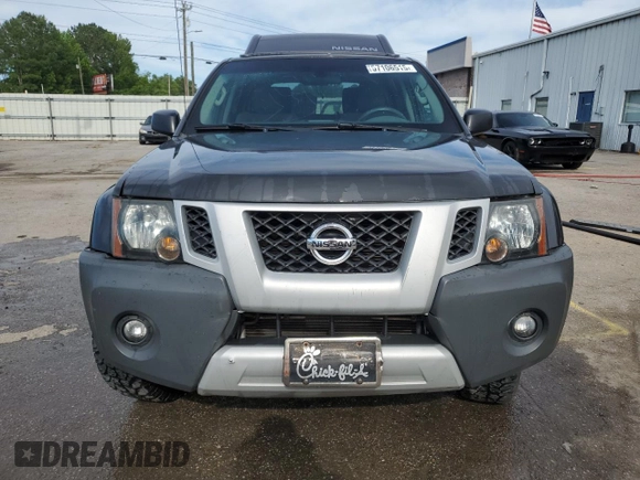 2013 Nissan Xterra S z VIN 5N1AN0NW9DN821198, wystawiony jako Copart lot #57106515 z przebiegiem 114 930 mil mil oraz Szkoda całkowita • Salvage title. Historia ofert i sprzedaży dostępna na DreamBid. Obrazek 5.