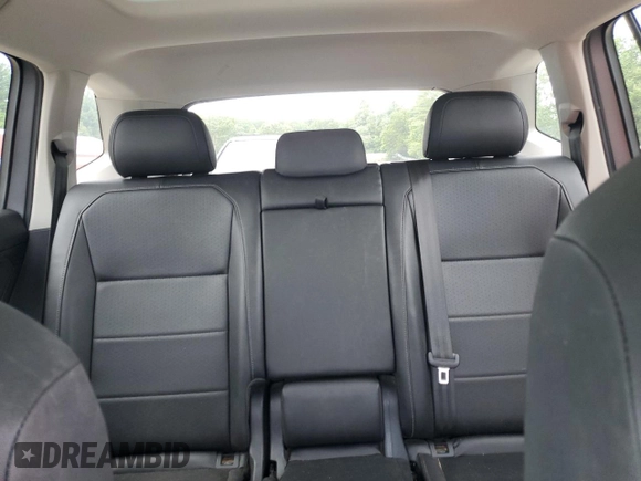 2019 Volkswagen Tiguan SE z VIN 3VV2B7AXXKM152375, wystawiony jako Copart lot #63985805 z przebiegiem 56 386 mil mil oraz Szkoda całkowita • Salvage title. Historia ofert i sprzedaży dostępna na DreamBid. Obrazek 10.