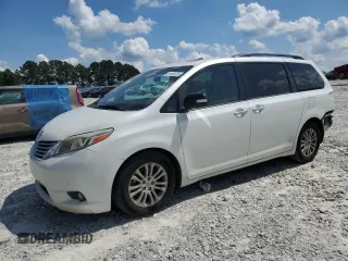 2015 Toyota Sienna XLE with VIN 5TDYK3DC0FS543020, listed as a Copart auction lot 61479225 with 221,814 mi miles and Salvage title. Bid and sale history available at DreamBid. Image 1.