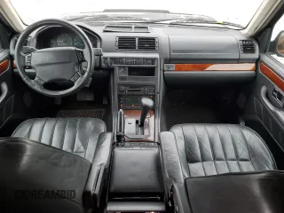 2000 Land Rover Range Rover with VIN SALPV1642YA444219, listed as a Copart auction lot 85681644 with 200,854 mi miles and Clean title. Bid and sale history available at DreamBid. Image 8.