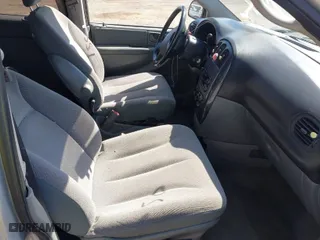 2007 Dodge Grand Caravan SXT with VIN 2D4GP44L27R110895, listed as a IAAI auction lot 41859550 with 210,111 mi miles. Bid and sale history available at carsss.com. Image 5.