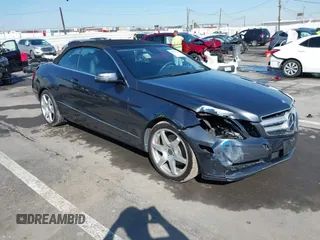 2013 Mercedes-Benz E-Class E 350 with VIN WDDKK5KF1DF203781, listed as a IAAI auction lot 41755980 with 62,692 mi miles. Bid and sale history available at carsss.com. Image 1.