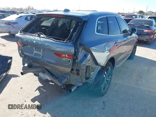 2020 Volvo XC60 Momentum with VIN YV4A22RK7L1586688, listed as a IAAI auction lot 41257331 with 38,393 mi miles and . Bid and sale history available at DreamBid. Image 4.