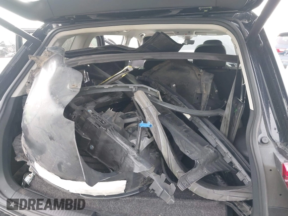 2020 Volkswagen Tiguan SE with VIN 3VV2B7AX8LM177213, listed as a IAAI auction lot 42125606 with 34,578 mi miles and . Bid and sale history available at DreamBid. Image 18.