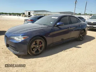 2017 Alfa Romeo Giulia z VIN ZARFAEBN9H7551226, wystawiony jako Copart lot #52188695 z przebiegiem 84 002 mil mil oraz Czysty tytuł • Clean title. Historia ofert i sprzedaży dostępna na DreamBid. Obrazek 1.
