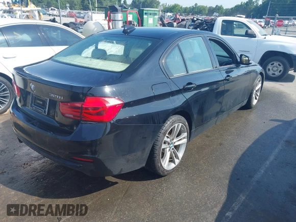 2016 BMW 3 Series 328i z VIN WBA8E9G58GNT86154, wystawiony jako IAAI lot #42507233 z przebiegiem 155 201 mil mil oraz . Historia ofert i sprzedaży dostępna na DreamBid. Obrazek 4.