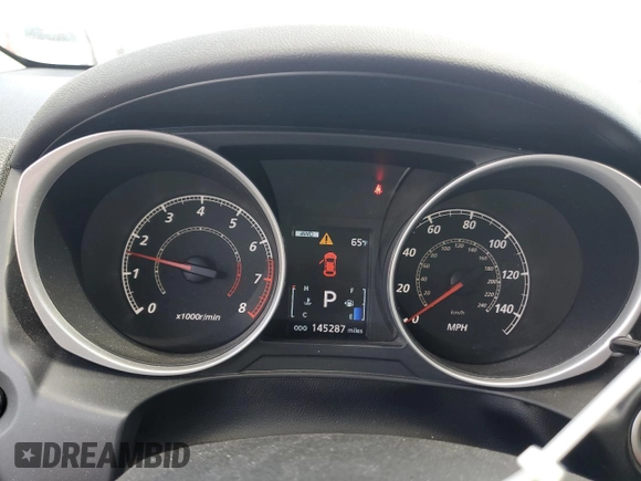 2011 Mitsubishi Outlander SE z VIN JA4AR4AU5BZ002340, wystawiony jako Copart lot #58254175 z przebiegiem 145 287 mil mil oraz Szkoda całkowita • Salvage title. Historia ofert i sprzedaży dostępna na DreamBid. Obrazek 9.