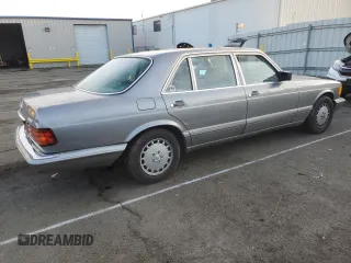 1987 Mercedes-Benz 300 SDL with VIN WDBCB25D8HA308682, listed as a Copart auction lot 85747364 with 250,052 mi miles and Clean Title. Bid and sale history available at carsss.com. Image 3.