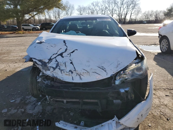 2016 Toyota Camry XLE with VIN 4T1BF1FK8GU510276, listed as a Copart auction lot 44008555 with 136,235 mi miles and Salvage Title. Bid and sale history available at DreamBid. Image 5.