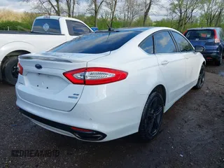 2016 Ford Fusion SE with VIN 3FA6P0H96GR353514, listed as a IAAI auction lot 42073449 with 177,979 mi miles and . Bid and sale history available at DreamBid. Image 4.