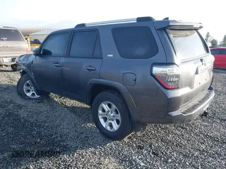 2021 Toyota 4Runner SR5 with VIN JTEMU5JR8M5878358, listed as a IAAI auction lot 41826705 with 76,748 mi miles and . Bid and sale history available at DreamBid. Image 3.