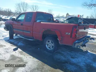 2003 Chevrolet Silverado 1500 LS with VIN 2GCEK19T931230082, listed as a IAAI auction lot 41625382 with 204,638 mi miles. Bid and sale history available at carsss.com. Image 3.