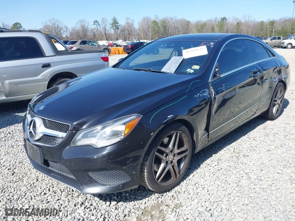 2014 Mercedes-Benz E-Class E 350 with VIN WDDKJ5KBXEF248011, listed as a IAAI auction lot 41566643 with 120,108 mi miles. Bid and sale history available at carsss.com. Image 17.