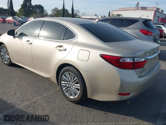 2013 Lexus ES 250 with VIN JTHBK1GG5D2010074, listed as a IAAI auction lot 41602073 with 130,097 mi miles and . Bid and sale history available at DreamBid. Image 3.