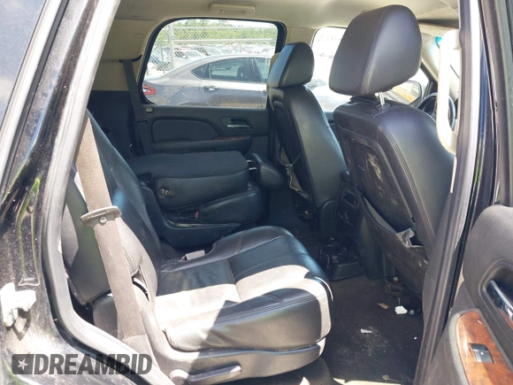 2008 Chevrolet Tahoe 1LT with VIN 1GNFC13098R125886, listed as a IAAI auction lot 42739949 with Not provided miles and . Bid and sale history available at DreamBid. Image 8.