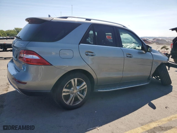 2012 Mercedes-Benz M-Class ML 350 with VIN 4JGDA5HB6CA024959, listed as a Copart auction lot 71183904 with 231,398 mi miles and Salvage Title. Bid and sale history available at carsss.com. Image 3.