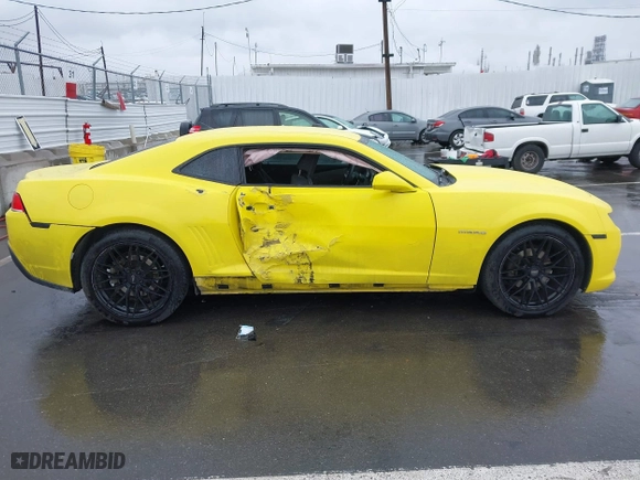 2014 Chevrolet Camaro LS with VIN 2G1FA1E3XE9309397, listed as a IAAI auction lot 41729190 with 117,055 mi miles. Bid and sale history available at carsss.com. Image 14.