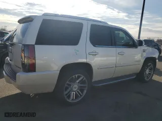 2013 Cadillac Escalade Luxury with VIN 1GYS4BEF9DR159553, listed as a Copart auction lot 44610455 with 128,071 mi miles and Salvage Title. Bid and sale history available at carsss.com. Image 3.