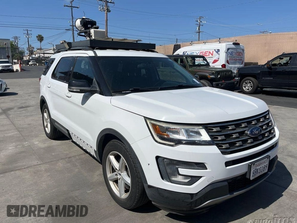 2017 Ford Explorer XLT z VIN 1FM5K8D83HGD73353, wystawiony jako IAAI lot #42568753 z przebiegiem 119 689 mil mil oraz . Historia ofert i sprzedaży dostępna na DreamBid. Obrazek 14.