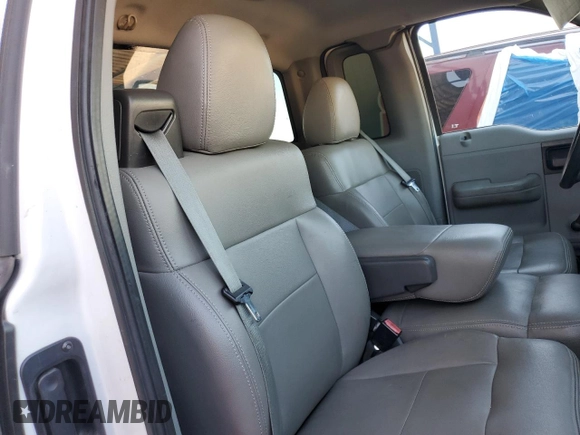 2008 Ford F-150 XL z VIN 1FTPF12V08KD35755, wystawiony jako Copart lot #75241954 z przebiegiem 173 307 mil mil oraz Szkoda całkowita • Salvage title. Historia ofert i sprzedaży dostępna na DreamBid. Obrazek 10.