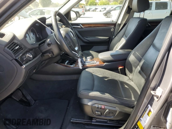 2017 BMW X3 xDrive28i z VIN 5UXWX9C58H0T12062, wystawiony jako Copart lot #59182705 z przebiegiem 77 991 mil mil oraz Szkoda całkowita • Salvage title. Historia ofert i sprzedaży dostępna na DreamBid. Obrazek 7.
