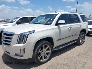 2015 Cadillac Escalade Luxury z VIN 1GYS4BKJ1FR215223, wystawiony jako IAAI lot #42548931 z przebiegiem 145 947 mil mil oraz . Historia ofert i sprzedaży dostępna na DreamBid. Obrazek 17.