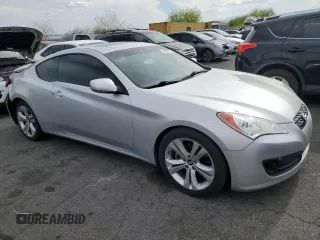 2011 Hyundai Genesis Coupe z VIN KMHHT6KD8BU045109, wystawiony jako Copart lot #53563715 z przebiegiem 66 701 mil mil oraz Szkoda całkowita • Salvage title. Historia ofert i sprzedaży dostępna na DreamBid. Obrazek 4.